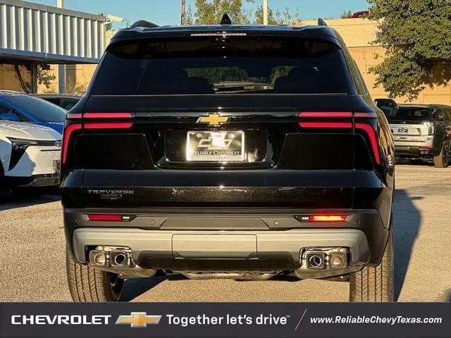 2026 Chevrolet Traverse FWD LT