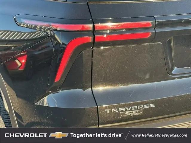 2026 Chevrolet Traverse FWD LT