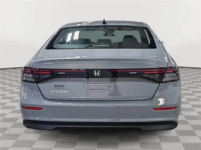 2025 Honda Accord Sedan SE
