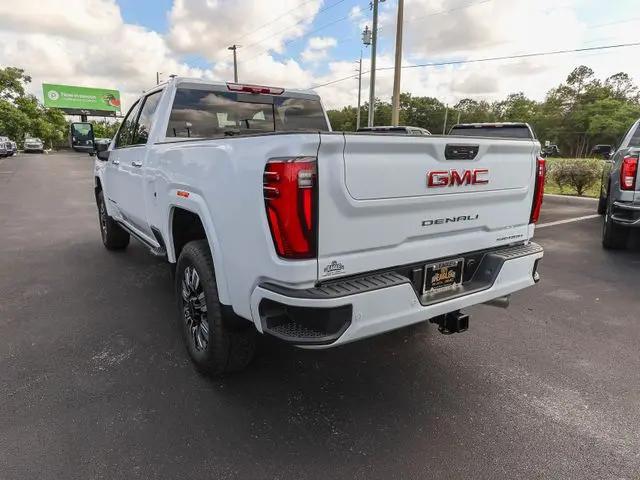 2026 GMC Sierra 2500HD Crew Cab, Standard Bed, Denali, 4WD