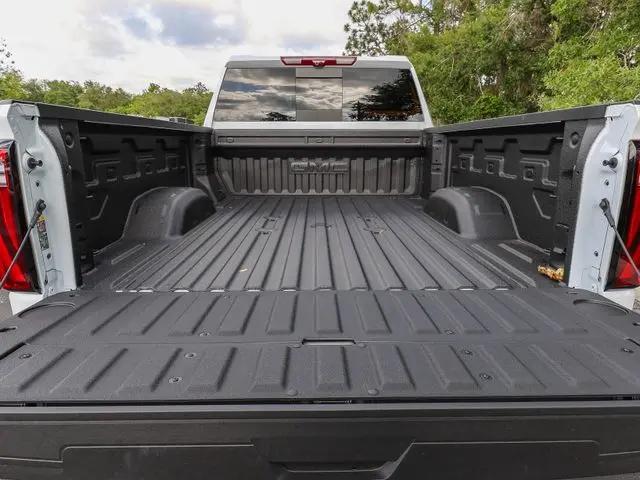 2026 GMC Sierra 2500HD Crew Cab, Standard Bed, Denali, 4WD
