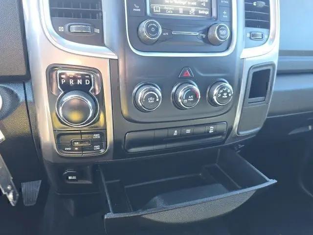 2024 Ram 1500 Classic Warlock Crew Cab 4x4 5'7" Box