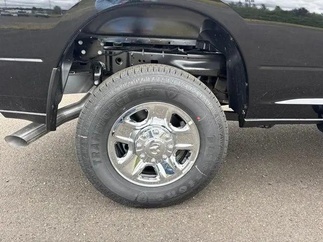 2026 Ram 2500 Tradesman Crew Cab 4x4 64 Box