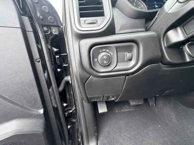 2026 Ram 2500 Tradesman Crew Cab 4x4 64 Box