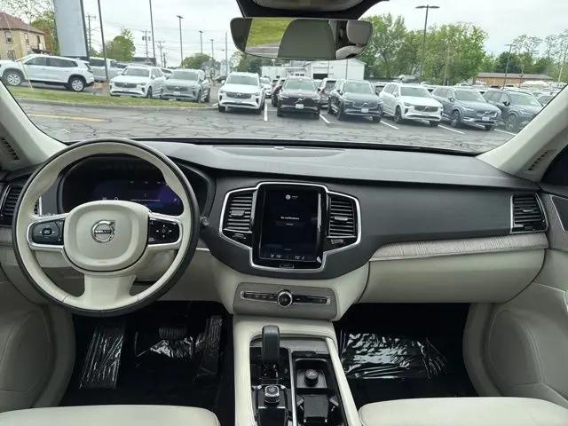 2024 Volvo XC90 B6 Plus Bright Theme 7-Seater