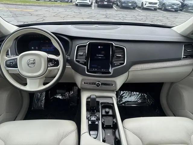 2024 Volvo XC90 B6 Plus Bright Theme 7-Seater