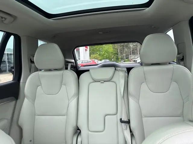 2024 Volvo XC90 B6 Plus Bright Theme 7-Seater