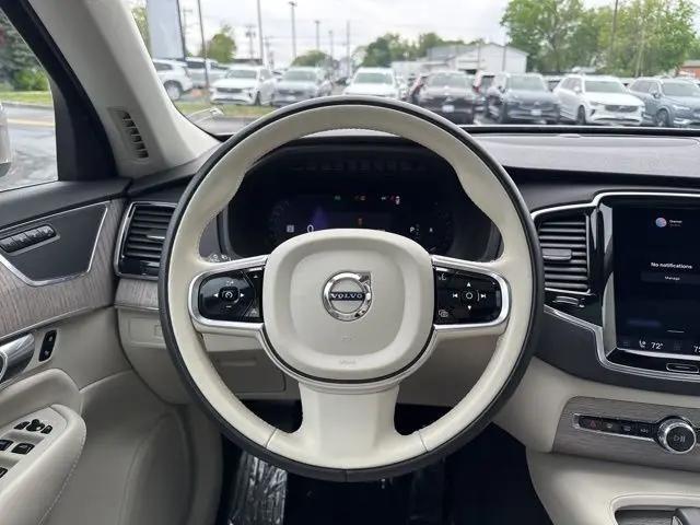 2024 Volvo XC90 B6 Plus Bright Theme 7-Seater
