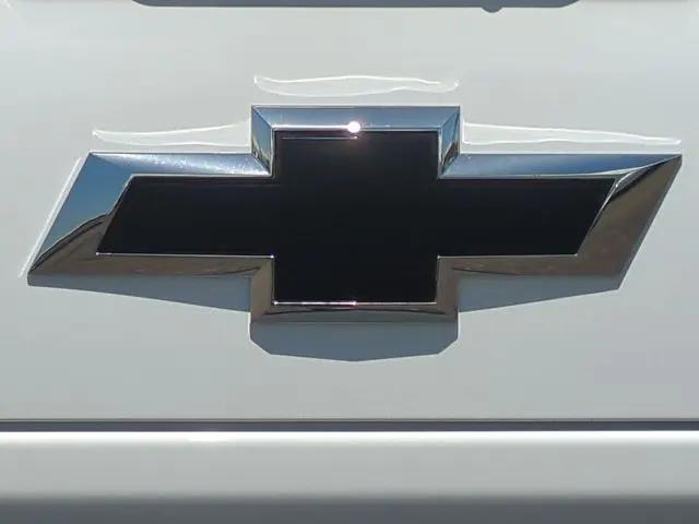 2026 Chevrolet Silverado 1500 4WD Crew Cab Short Bed ZR2