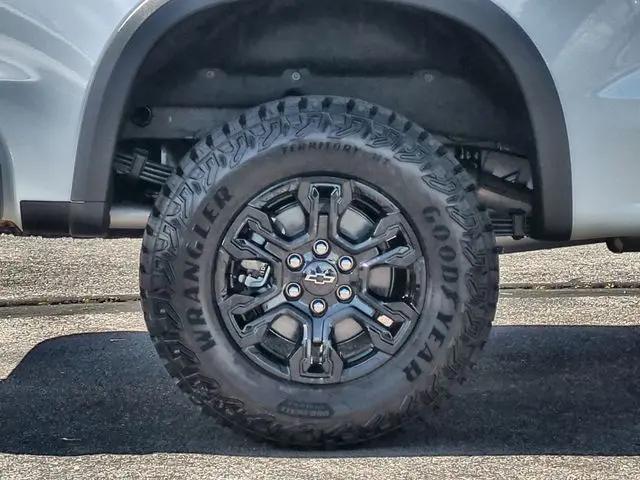 2026 Chevrolet Silverado 1500 4WD Crew Cab Short Bed ZR2