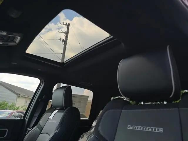 2026 Ram 3500 Laramie Crew Cab 4x4 64 Box