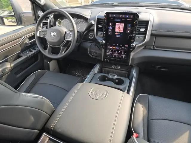 2026 Ram 3500 Laramie Crew Cab 4x4 64 Box