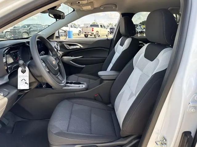 2026 Chevrolet Trax FWD LS