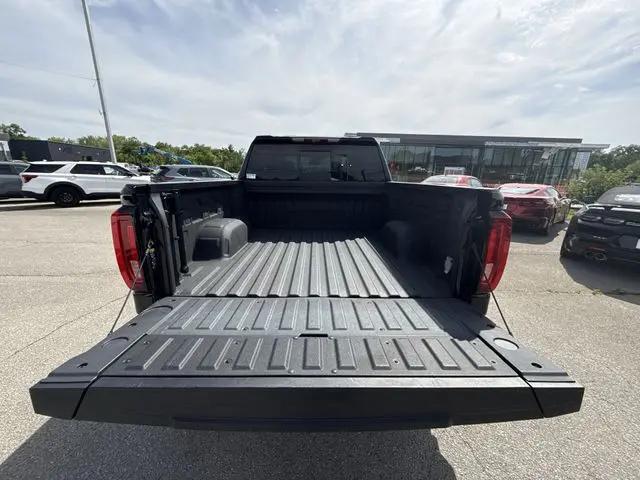 2024 GMC Sierra 1500 4WD Crew Cab Short Box Denali