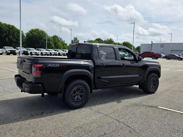 2026 Nissan Frontier Crew Cab PRO-4X 4x4