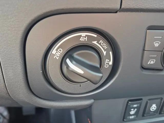2026 Nissan Frontier Crew Cab PRO-4X 4x4
