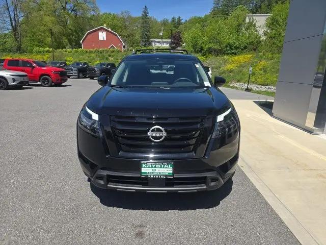 2025 Nissan Pathfinder SV 4WD