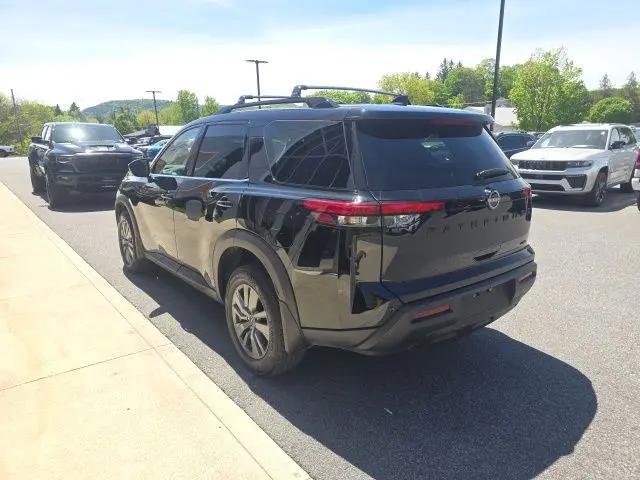 2025 Nissan Pathfinder SV 4WD