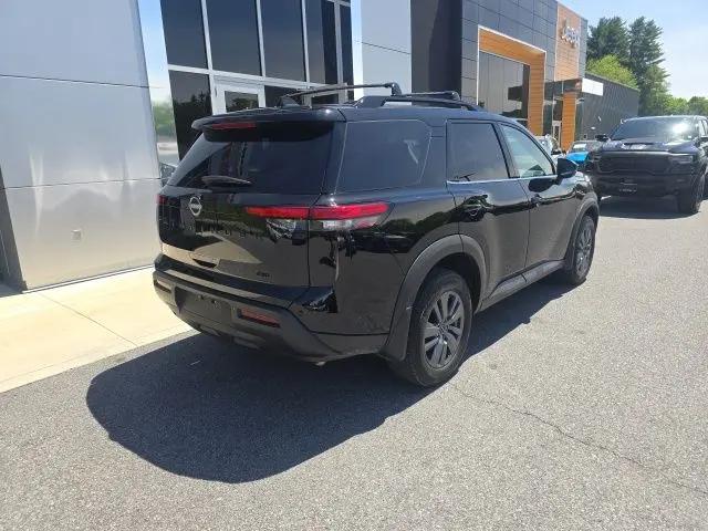 2025 Nissan Pathfinder SV 4WD