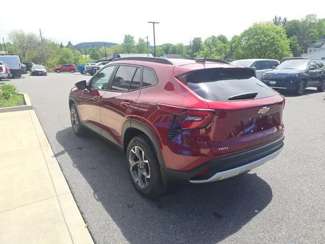 2025 Chevrolet Trax FWD LT