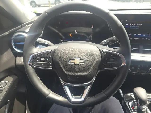 2025 Chevrolet Trax FWD LT