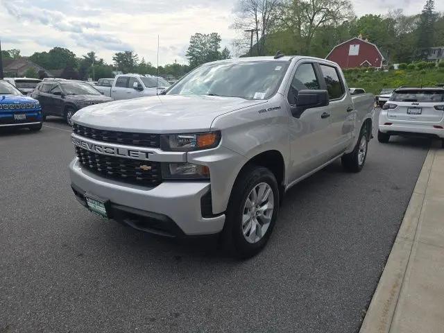 2022 Chevrolet Silverado 1500 4WD Crew Cab Short Bed Custom