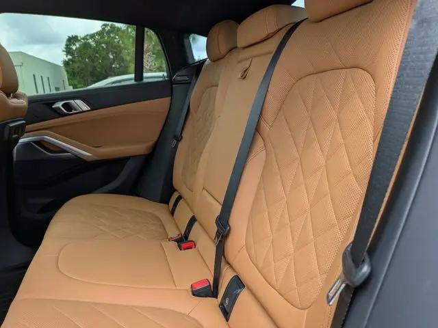 2023 BMW X6 xDrive40i