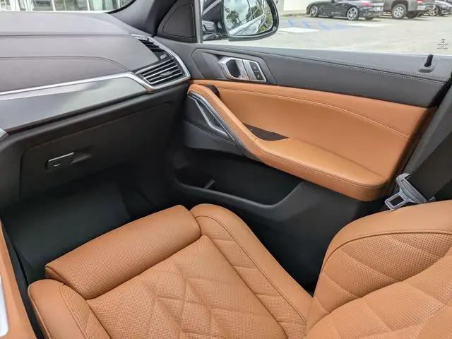 2023 BMW X6 xDrive40i