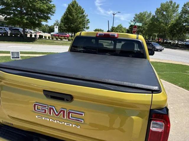 2023 GMC Canyon 4WD Crew Cab Short Box AT4