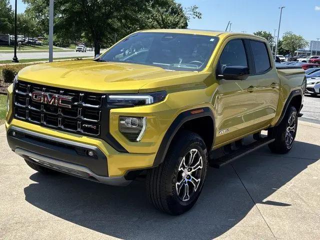 2023 GMC Canyon 4WD Crew Cab Short Box AT4