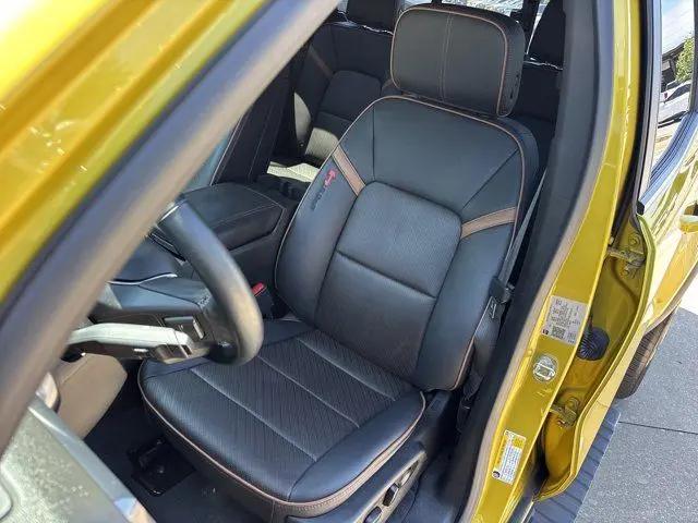 2023 GMC Canyon 4WD Crew Cab Short Box AT4