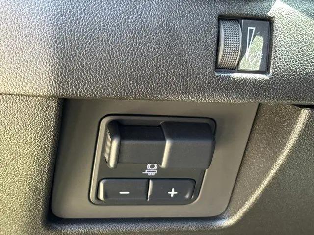 2023 GMC Canyon 4WD Crew Cab Short Box AT4