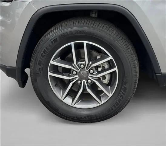 2019 Jeep Grand Cherokee Laredo E 4x2