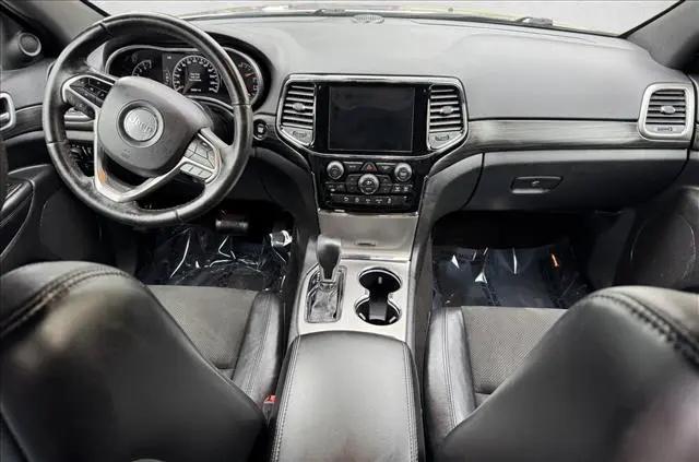 2019 Jeep Grand Cherokee Laredo E 4x2