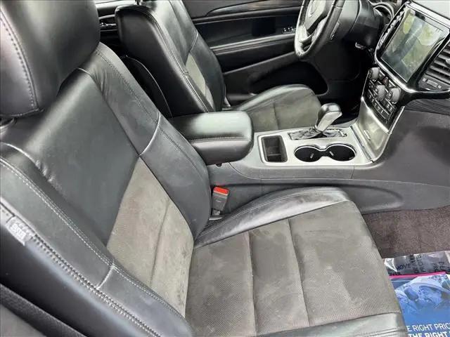 2019 Jeep Grand Cherokee Laredo E 4x2