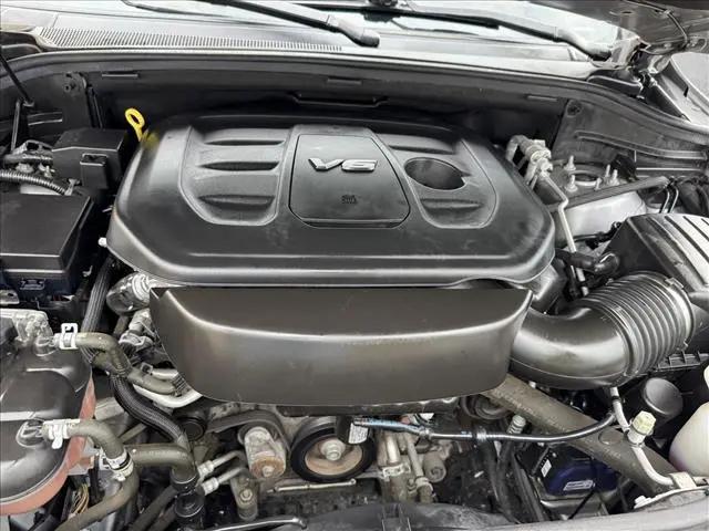 2019 Jeep Grand Cherokee Laredo E 4x2