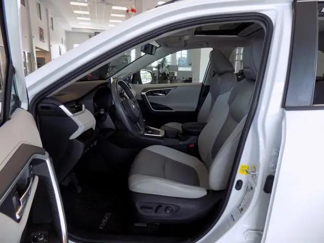 2019 Toyota RAV4 Hybrid Limited