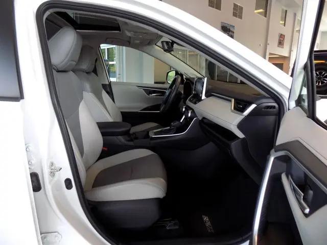 2019 Toyota RAV4 Hybrid Limited