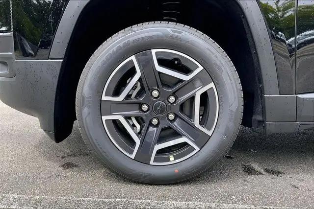 2026 Jeep Cherokee Laredo 4x4