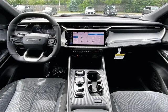 2026 Jeep Cherokee Laredo 4x4