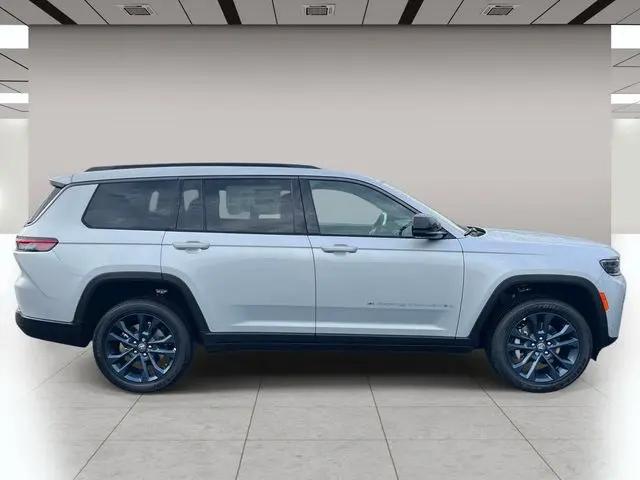 2026 Jeep Grand Cherokee L 85th Anniversary Edition