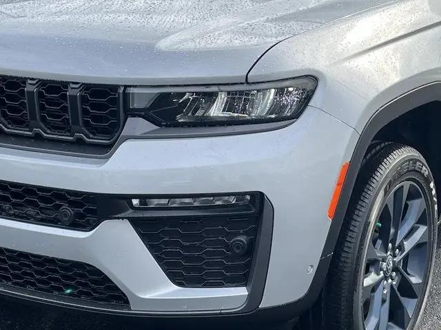 2026 Jeep Grand Cherokee L 85th Anniversary Edition