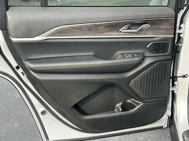 2026 Jeep Grand Cherokee L 85th Anniversary Edition