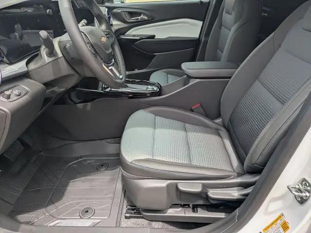 2026 Chevrolet Trax FWD LT