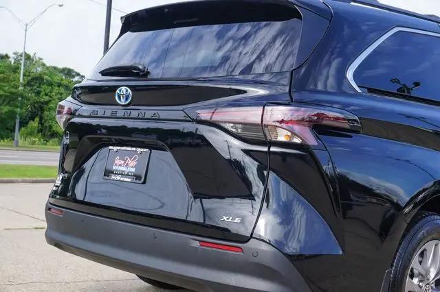 2025 Toyota Sienna XLE