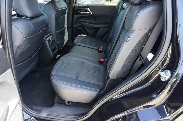 2025 Mitsubishi Outlander SE 2.5 S-AWC