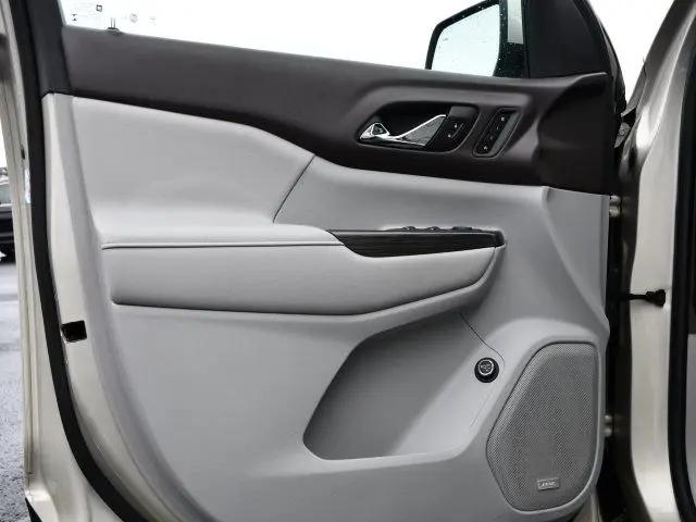 2017 GMC Acadia SLT-2