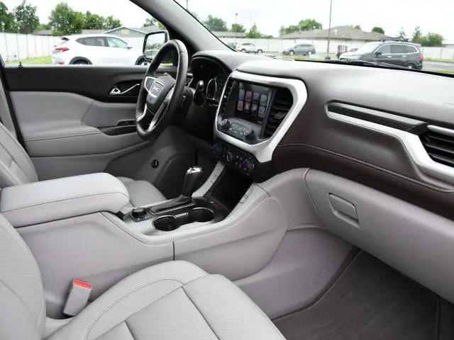 2017 GMC Acadia SLT-2
