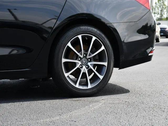 2017 Acura TLX w/Technology Package