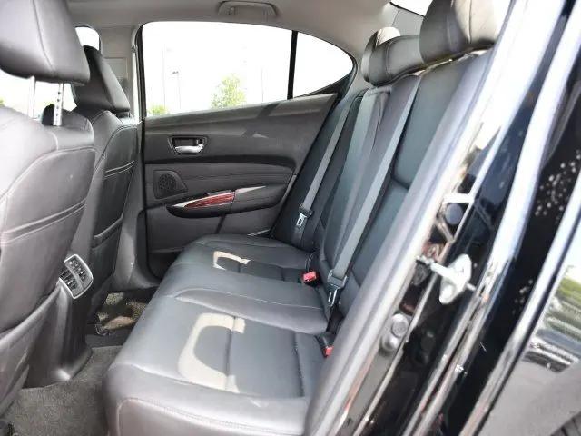 2017 Acura TLX w/Technology Package
